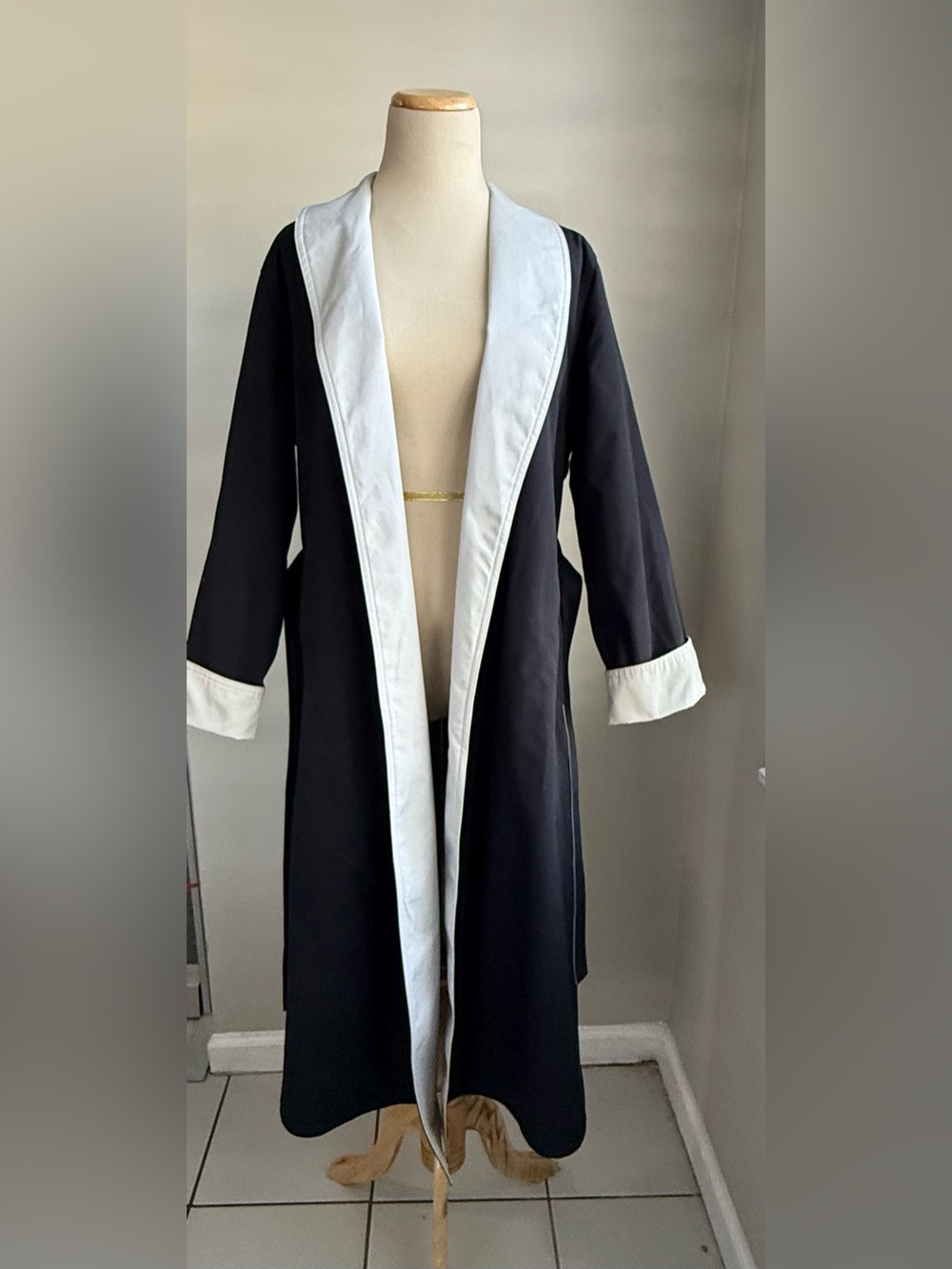 Reversible Duster Coat in Black / White